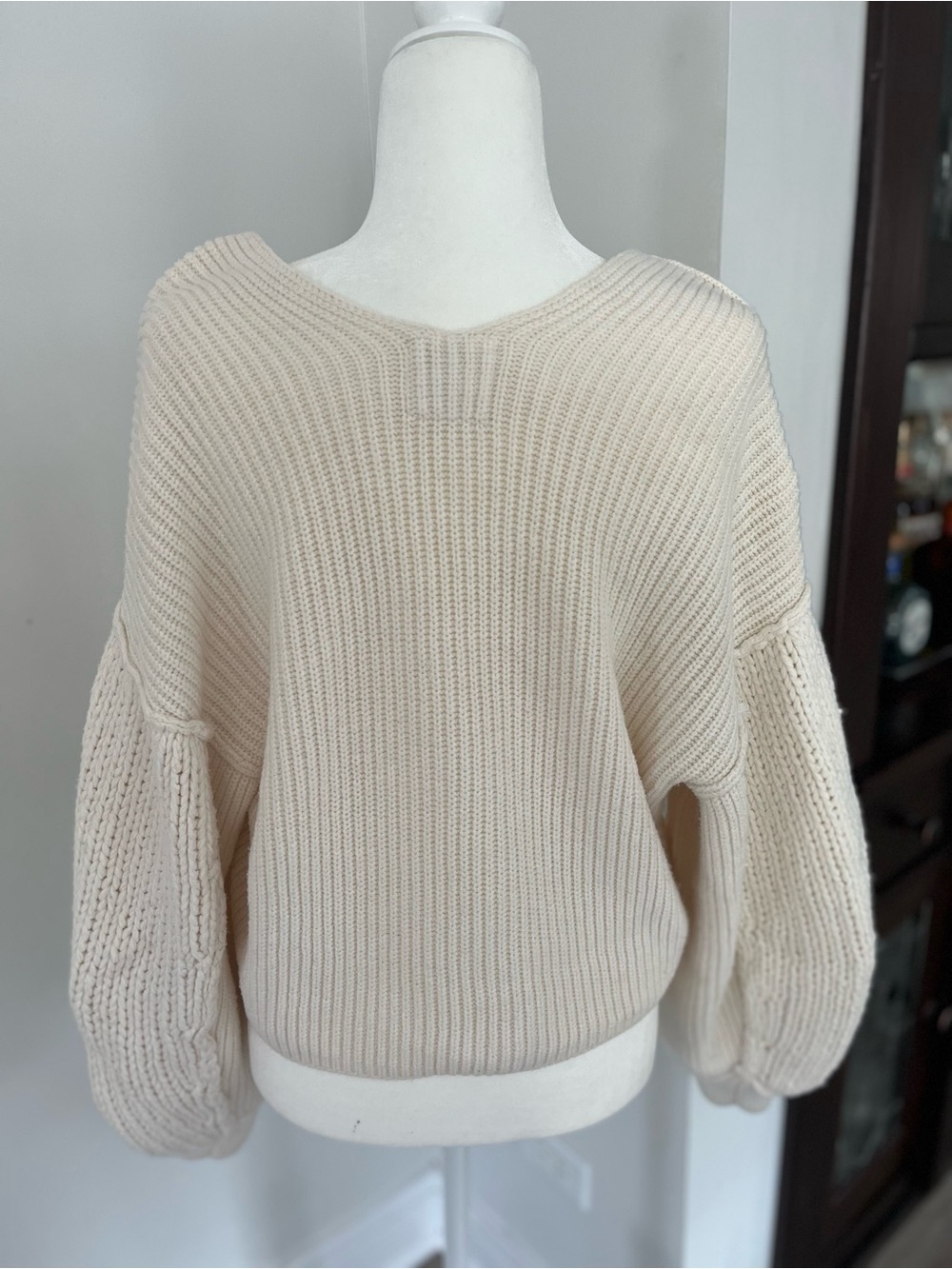 We the Free- Free People Knitted sweater wide neck cream color size Medium - Picture 2 of 3